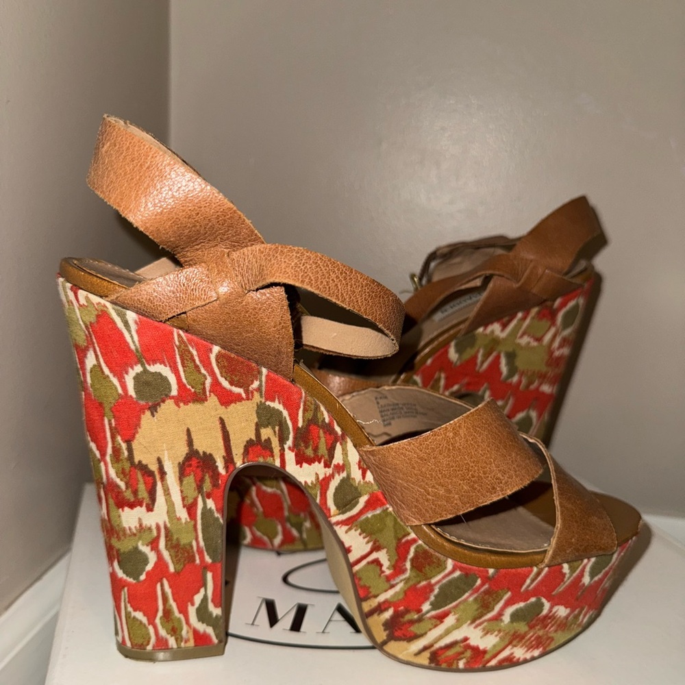 Boho Patterned Platform Sandals